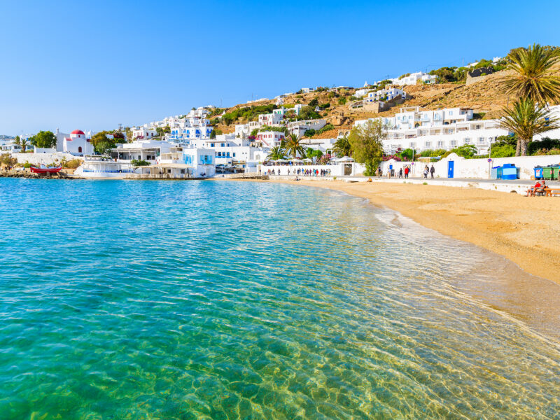 Beautiful,Beach,With,Crystal,Clear,Sea,Water,In,Mykonos,Town,