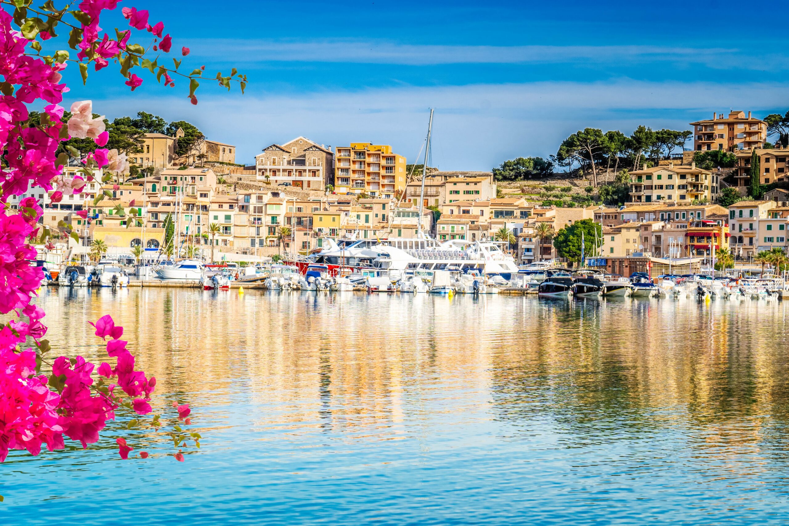 View,Of,Port,Soller,Harbour,With,Ships,,Mallorca,Island,With