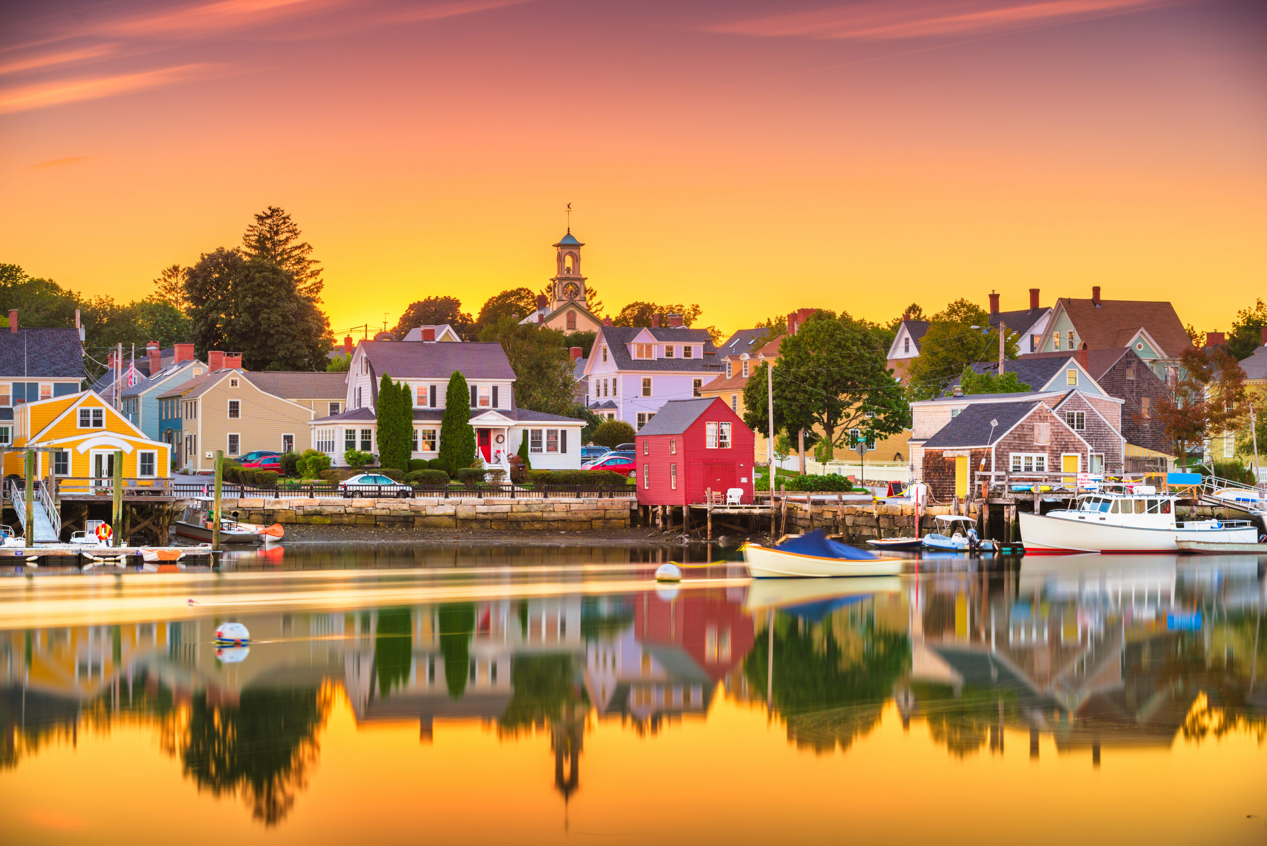Portsmouth,,New,Hampshire,,Usa,Townscape,At,Dusk.