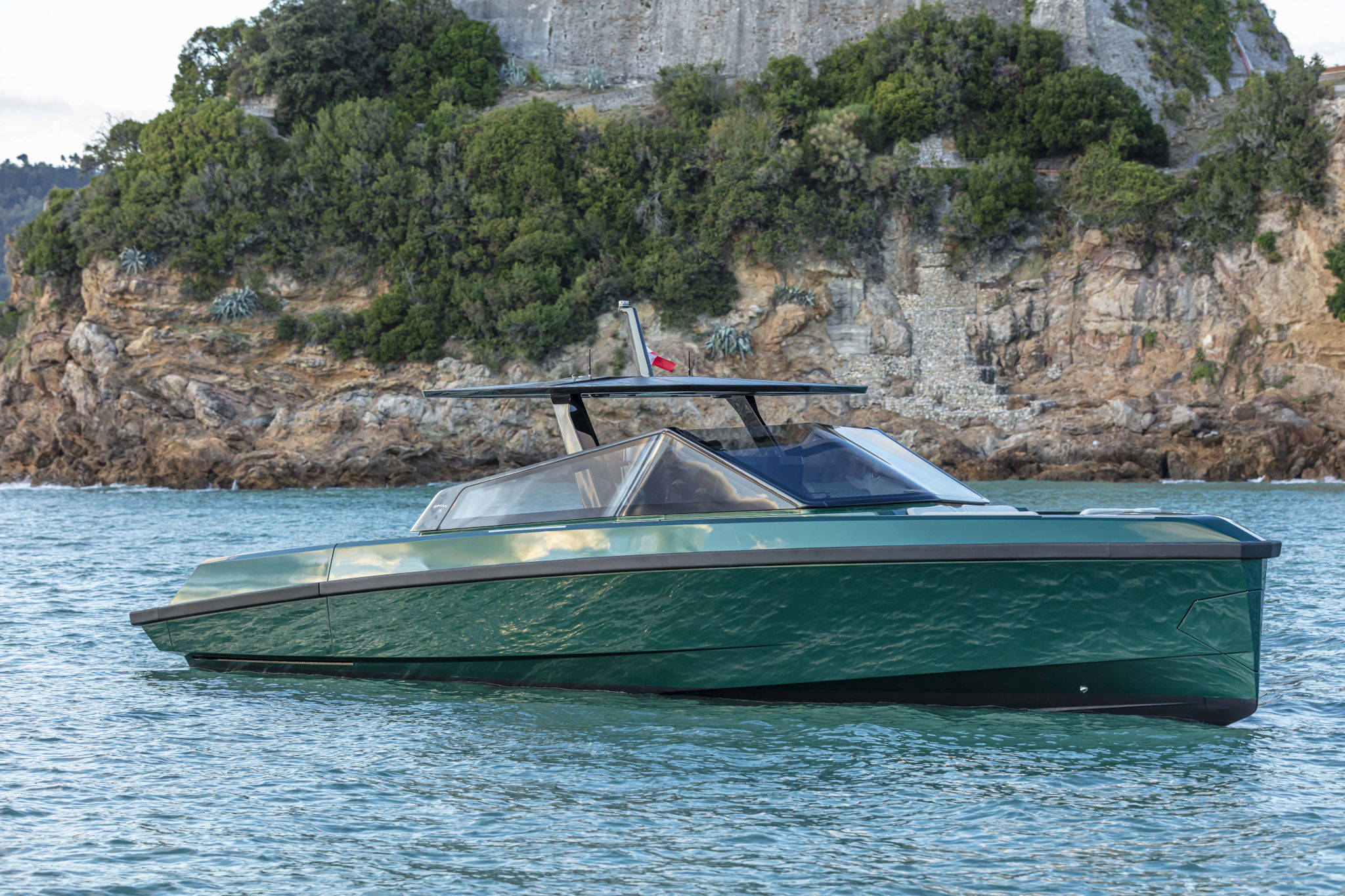WALLY TENDER 43